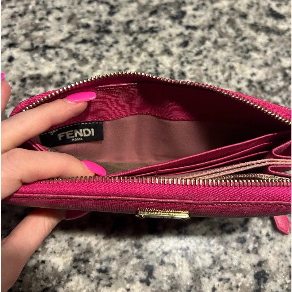Fendi Long Zip Wallet - Picture 8 of 8